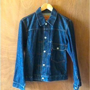New without tags Levi’s Mens Dark Denim Trucker Jacket